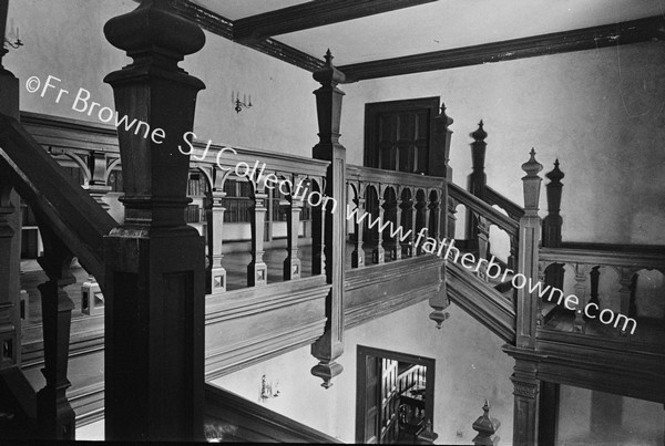 MALLOW CASTLE UPPER LANDING OF STAIRCASE